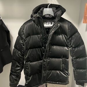 Aritzia Black Quilted Puffer Jacket with Hood